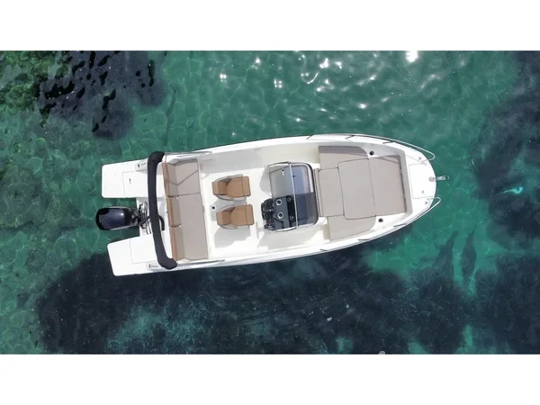 Quicksilver Activ 675 Open - Yacht Charter Sailica