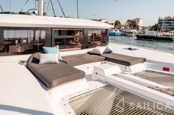 Lagoon 46  - Yacht Charter Sailica