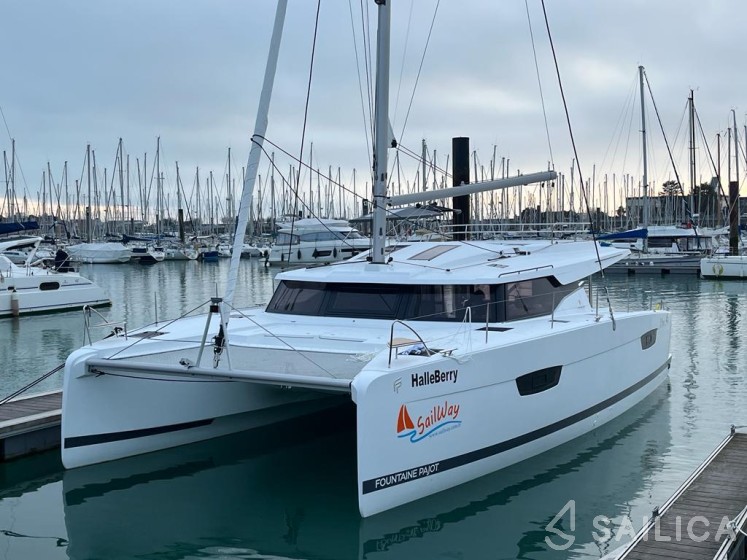 Elba 45 - Yacht Charter Sailica