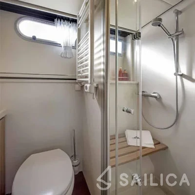 Grand Sturdy 40.0 AC - Yacht Charter Sailica