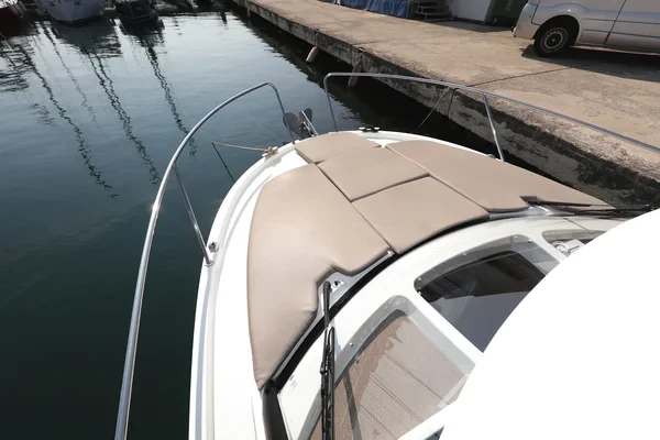 Antares 8 OB - Yacht Charter Sailica