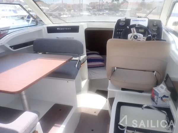Antares 8 OB - Yacht Charter Sailica
