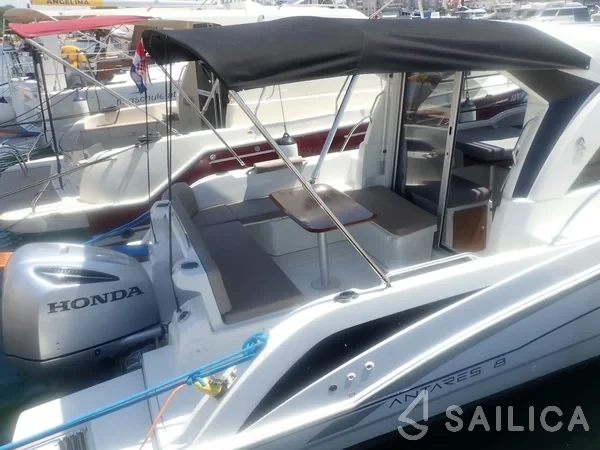 Antares 8 OB - Yacht Charter Sailica