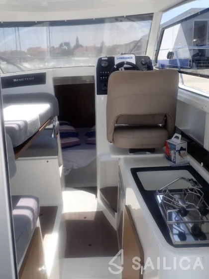 Antares 8 OB - Yacht Charter Sailica