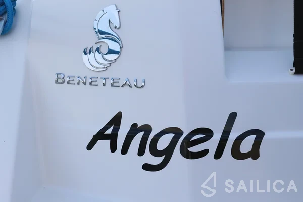 Antares 8 OB - Yacht Charter Sailica