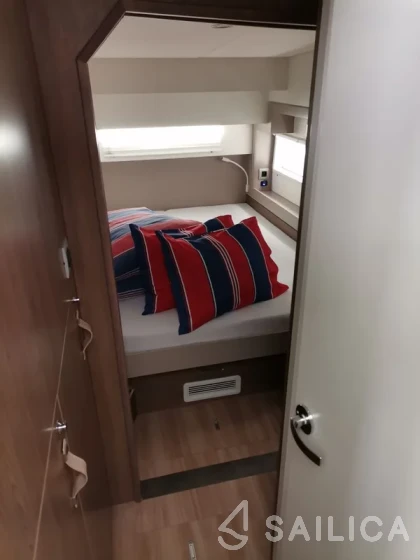 Bali 4.2 - Yacht Charter Sailica