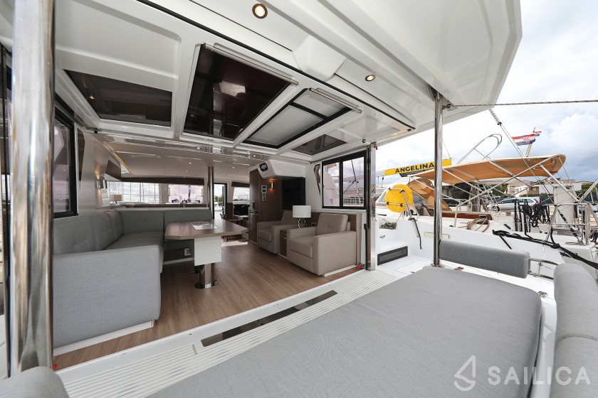 Bali 4.2 - Yacht Charter Sailica