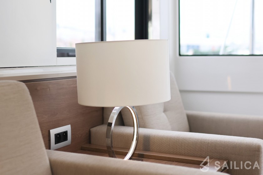 Bali 4.2 - Yacht Charter Sailica