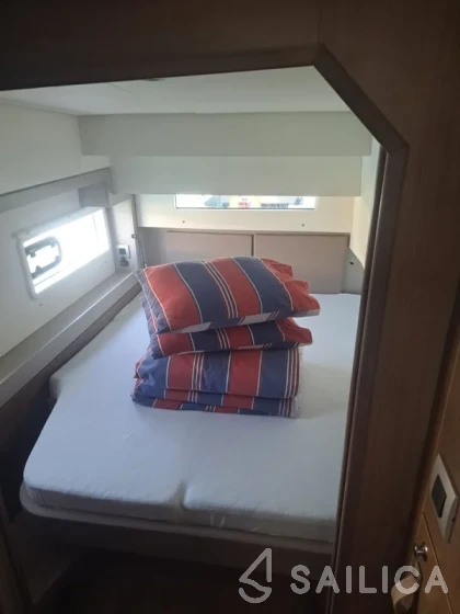 Bali 4.2 - Yacht Charter Sailica