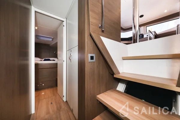 Bali 4.4 - Yacht Charter Sailica