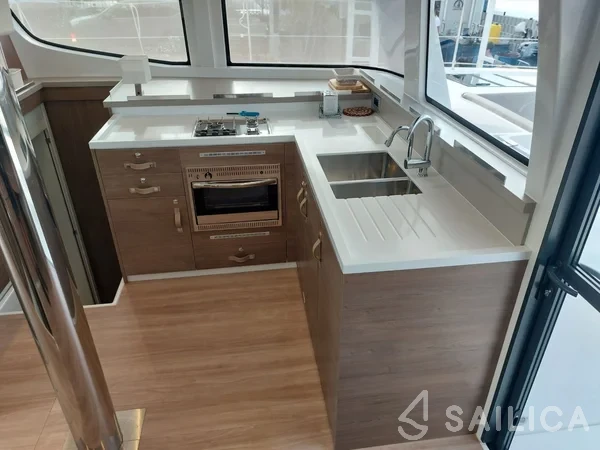 Bali 4.4 - Yacht Charter Sailica