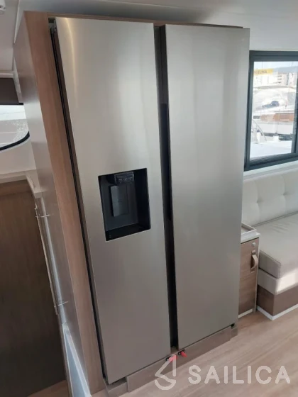 Bali 4.4 - Yacht Charter Sailica