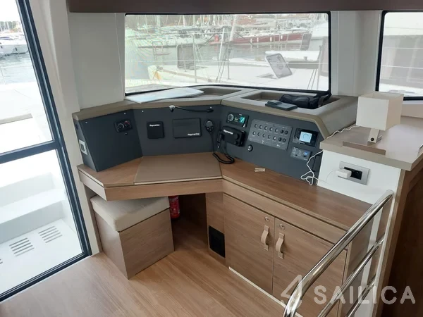 Bali 4.4 - Yacht Charter Sailica