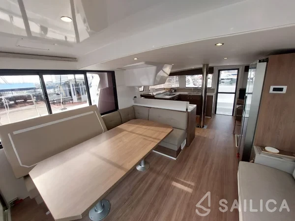 Bali 4.4 - Yacht Charter Sailica