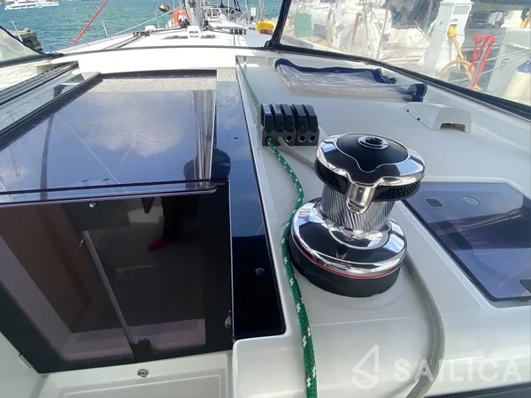 Oceanis 48 - Yacht Charter Sailica