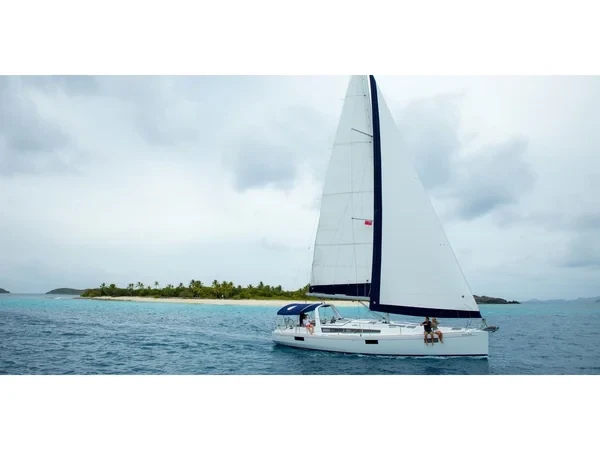 Oceanis 48 - Yacht Charter Sailica