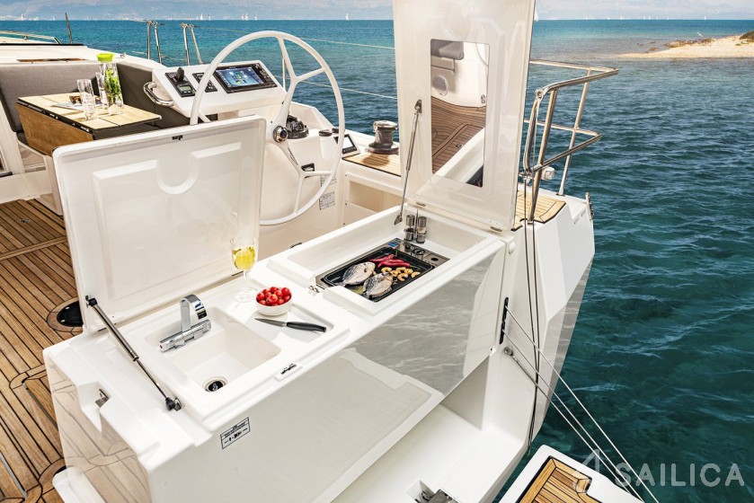 Bavaria C45 Holiday - Yacht Charter Sailica