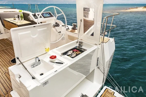 Bavaria C45 Holiday - Yacht Charter Sailica
