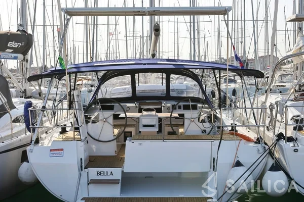 Bavaria C45 Holiday - Yacht Charter Sailica