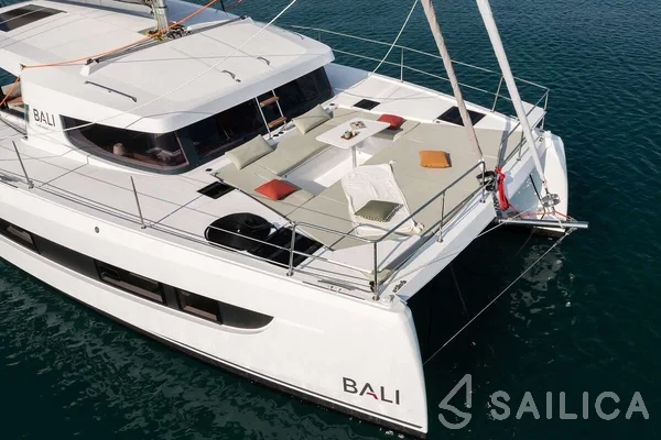 Bali Catsmart - Yacht Charter Sailica