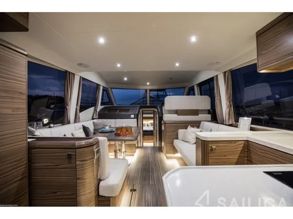 Greenline 48 Fly - Yacht Charter Sailica