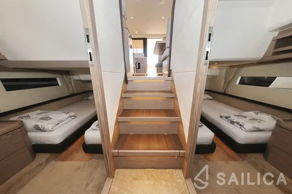 Greenline 48 Fly - Yacht Charter Sailica