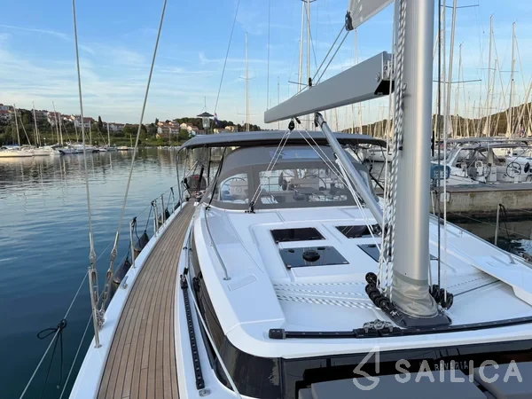 Bavaria C57 - Yacht Charter Sailica