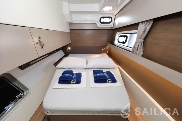 Bali Catspace - Yacht Charter Sailica