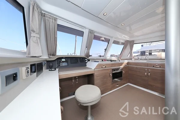 Bali Catspace - Yacht Charter Sailica