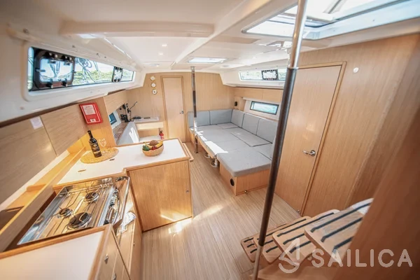 Bavaria C42 - Yacht Charter Sailica
