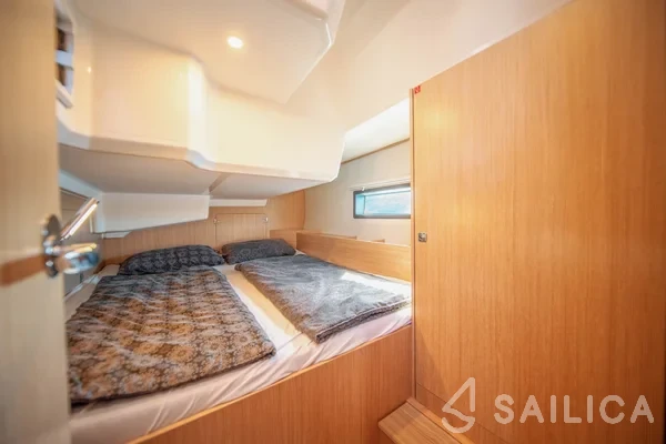 Bavaria C42 - Yacht Charter Sailica