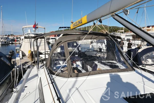 Dufour 41 - Yacht Charter Sailica