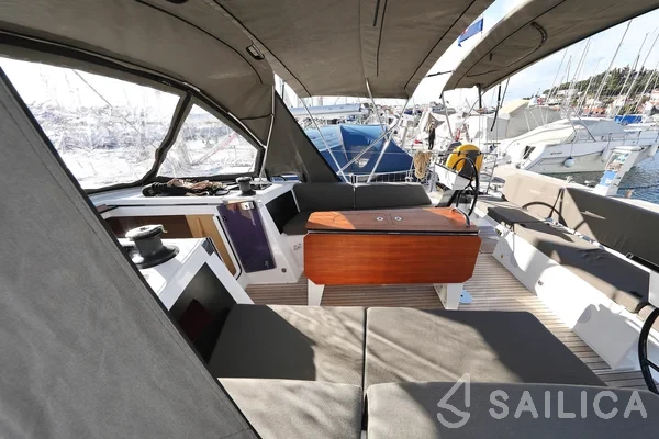 Dufour 41 - Yacht Charter Sailica