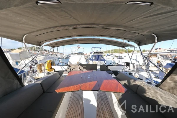 Dufour 41 - Yacht Charter Sailica