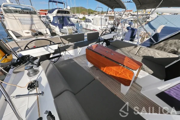 Dufour 41 - Yacht Charter Sailica