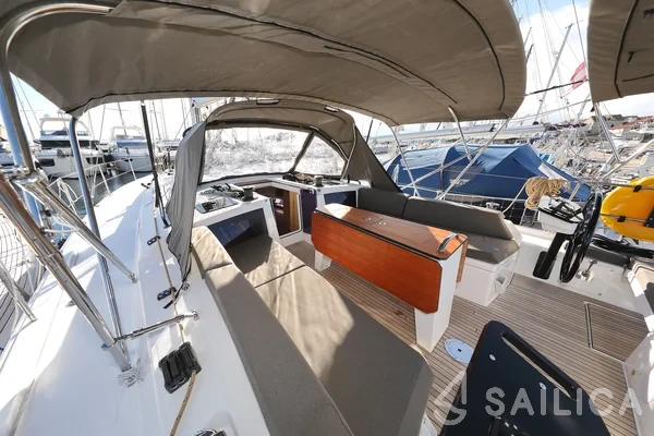 Dufour 41 - Yacht Charter Sailica