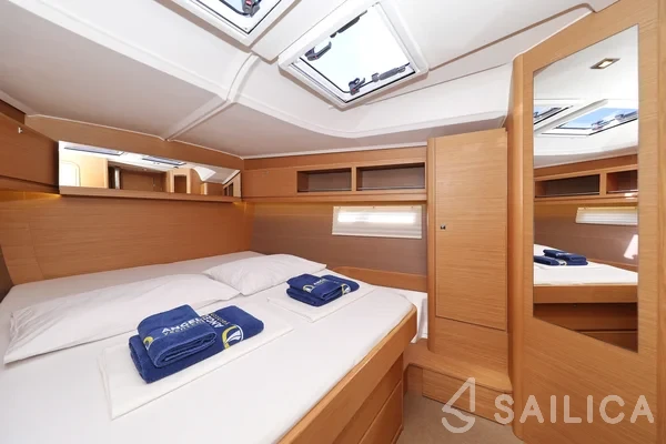 Dufour 460 GL - Yacht Charter Sailica