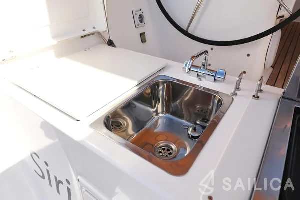 Dufour 460 GL - Yacht Charter Sailica