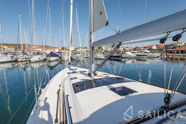 Dufour 470 - Yacht Charter Sailica