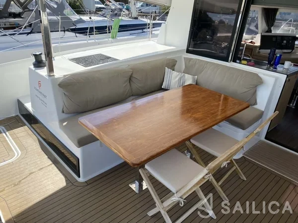 Lucia 40 - Yacht Charter Sailica