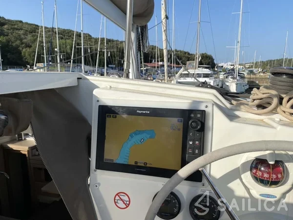 Lucia 40 - Yacht Charter Sailica