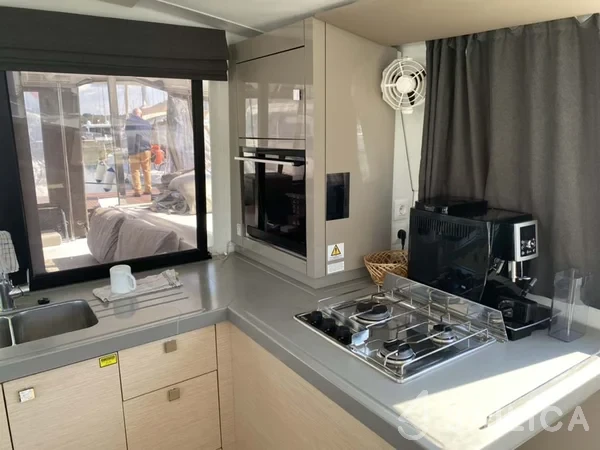 Lucia 40 - Yacht Charter Sailica