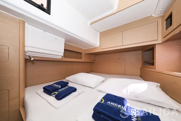 Dufour 530 - Yacht Charter Sailica