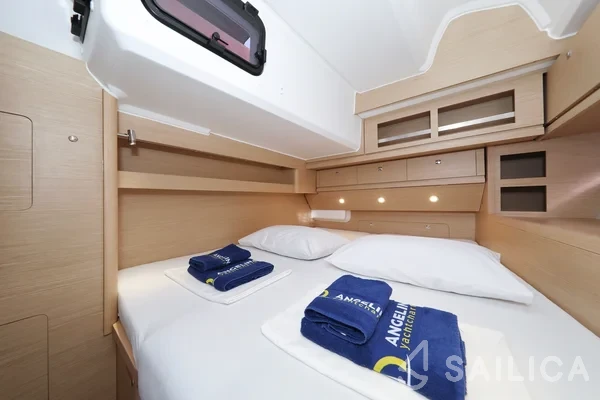 Dufour 56 Exclusive - Yacht Charter Sailica