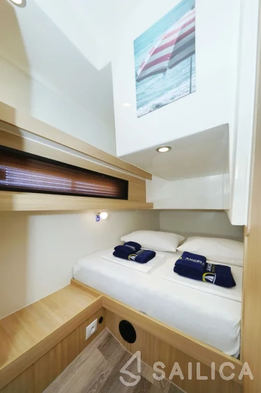 Futura 40 Grand Horizon - Yacht Charter Sailica