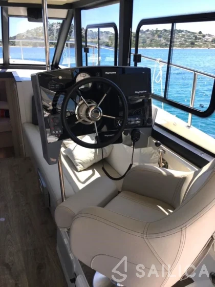 Futura 40 Grand Horizon - Yacht Charter Sailica