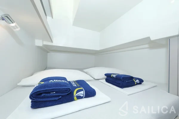 Futura 40 Grand Horizon - Yacht Charter Sailica