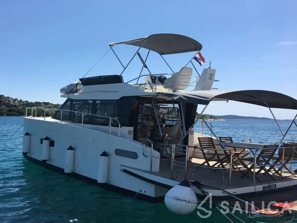 Futura 40 Grand Horizon - Yacht Charter Sailica