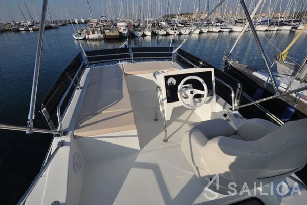 Futura 40 Grand Horizon - Yacht Charter Sailica