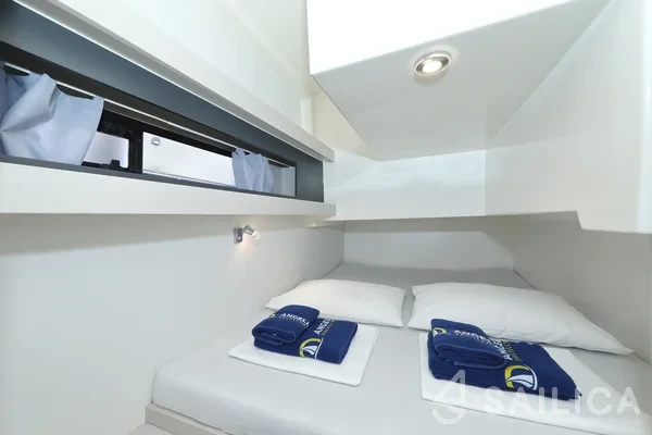 Futura 40 Grand Horizon - Yacht Charter Sailica